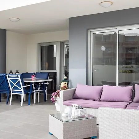 Maday , Big Terrace And Swimingpool *